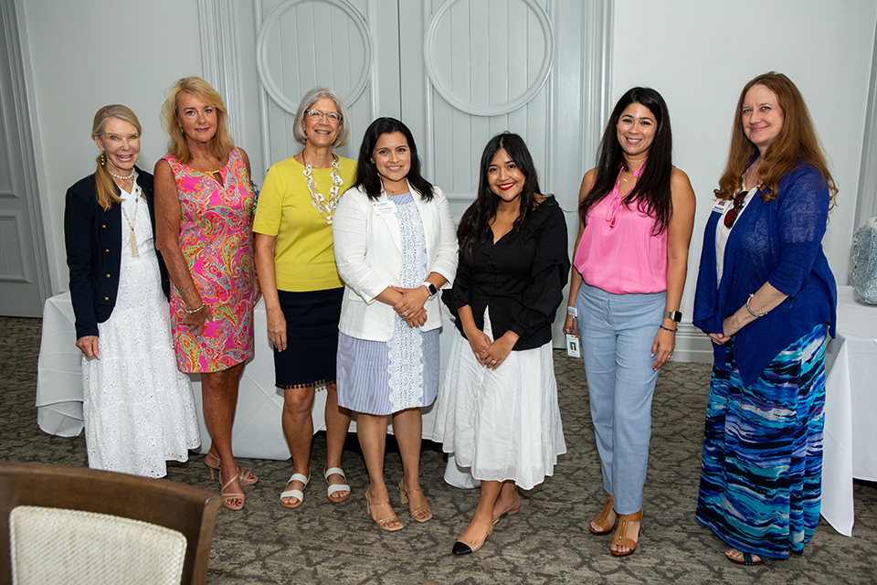 carole-carpenter-lee-ann-gamble-susan-luthringer-yeimi-espinoza-maria-munguia-yenifer-diaz-and-suzanne-specht_web
